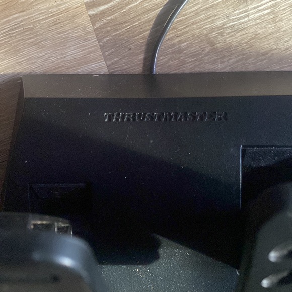 Thrustmaster Ferrari 458 Spider Racing Wheel - Picture 5 of 6